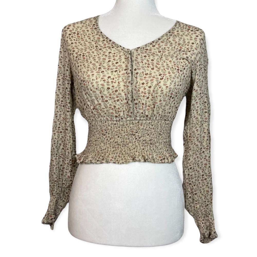 Japna Long Sleeved Smocked Waist Crop Top-Small, EUC